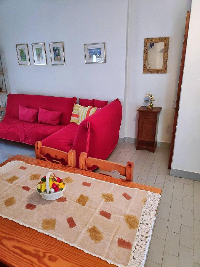 פוליכרונו Nicole'S Residence מראה חיצוני תמונה