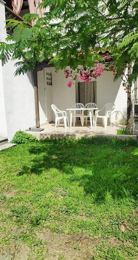 פוליכרונו Nicole'S Residence מראה חיצוני תמונה